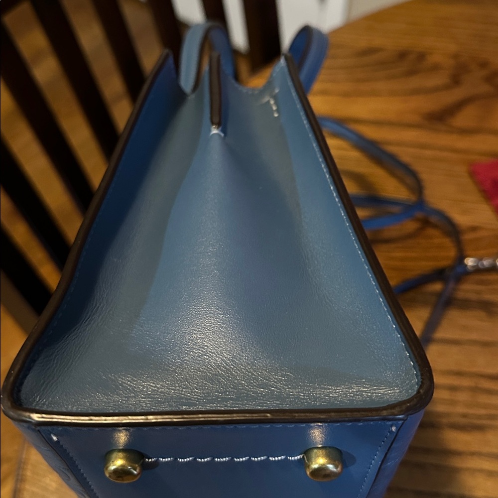Coach Blue Embossed Leather Charlie Carryall Tote 2022. FLASH SALE - Picture 8 of 11